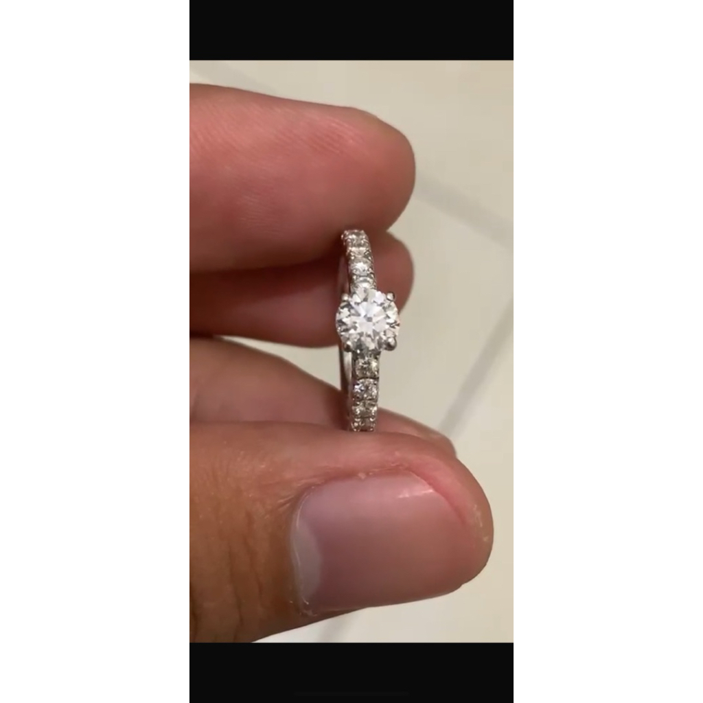 Cincin Berlian Eropa GIA