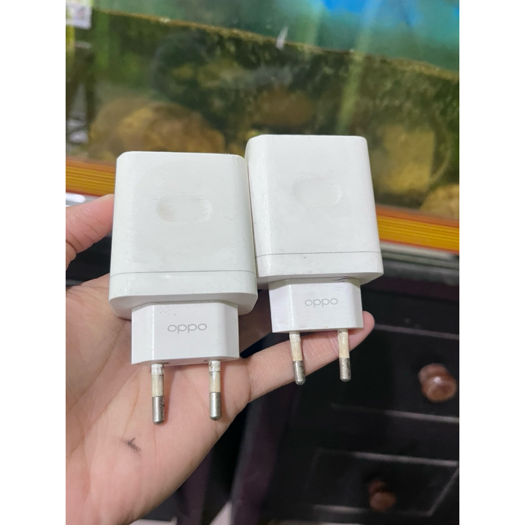 ADAPTOR OPPO 33W  ORIGINAL BAWAAN HP SECOND