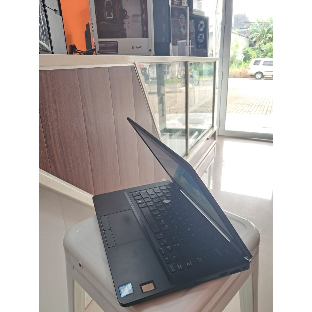 Laptop DELL Core i5
