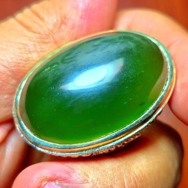 Natural batu ijo botol serpentine