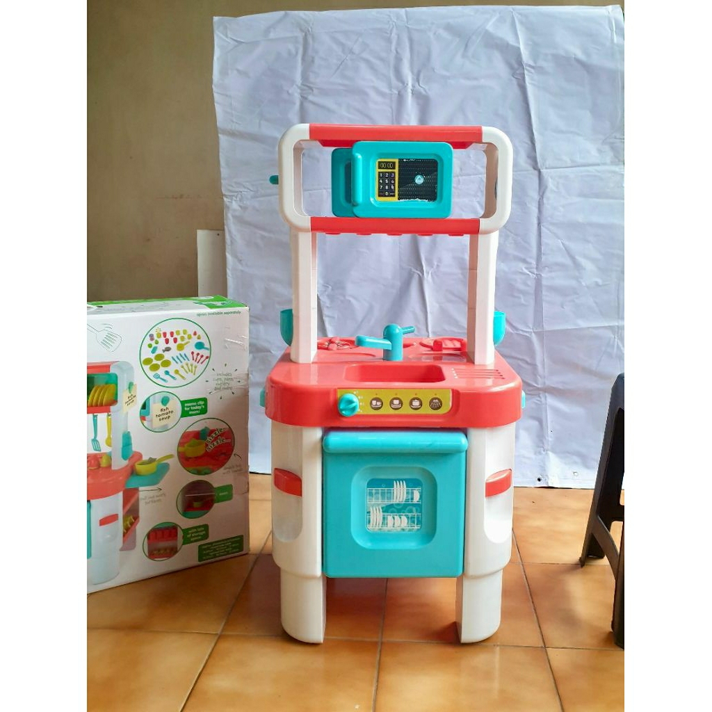 Mainan masak-masakan brand ELC