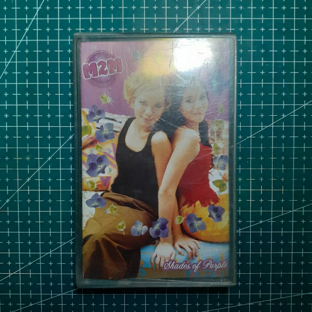 Kaset M2M - Shades Of Purple (Special Edition 1) With Bonus Track Acoustic Version