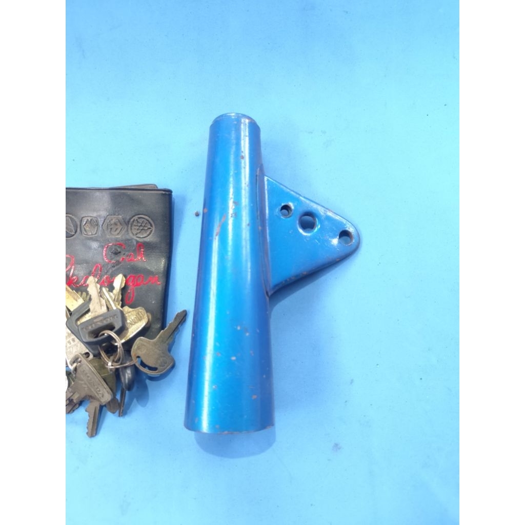 Kupingan lampu Honda S90Z CB Benly minus