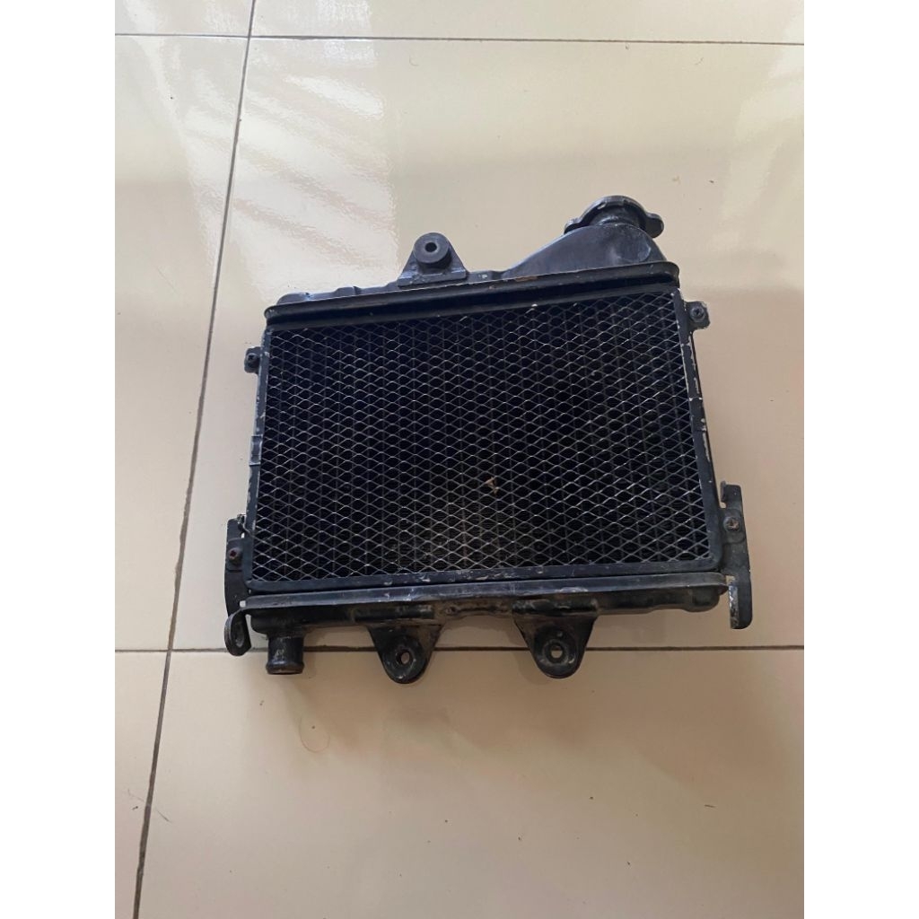 Radiator pendingin radiator Kawasaki ninja r ninja ss original