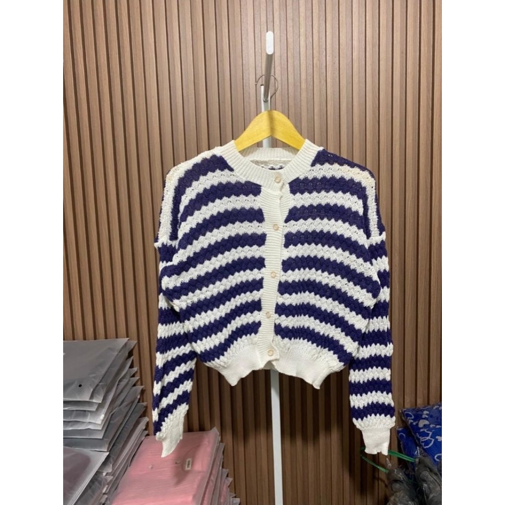 Vanya  Cardigan Premium Stripe Knit Rajut Crop Garis