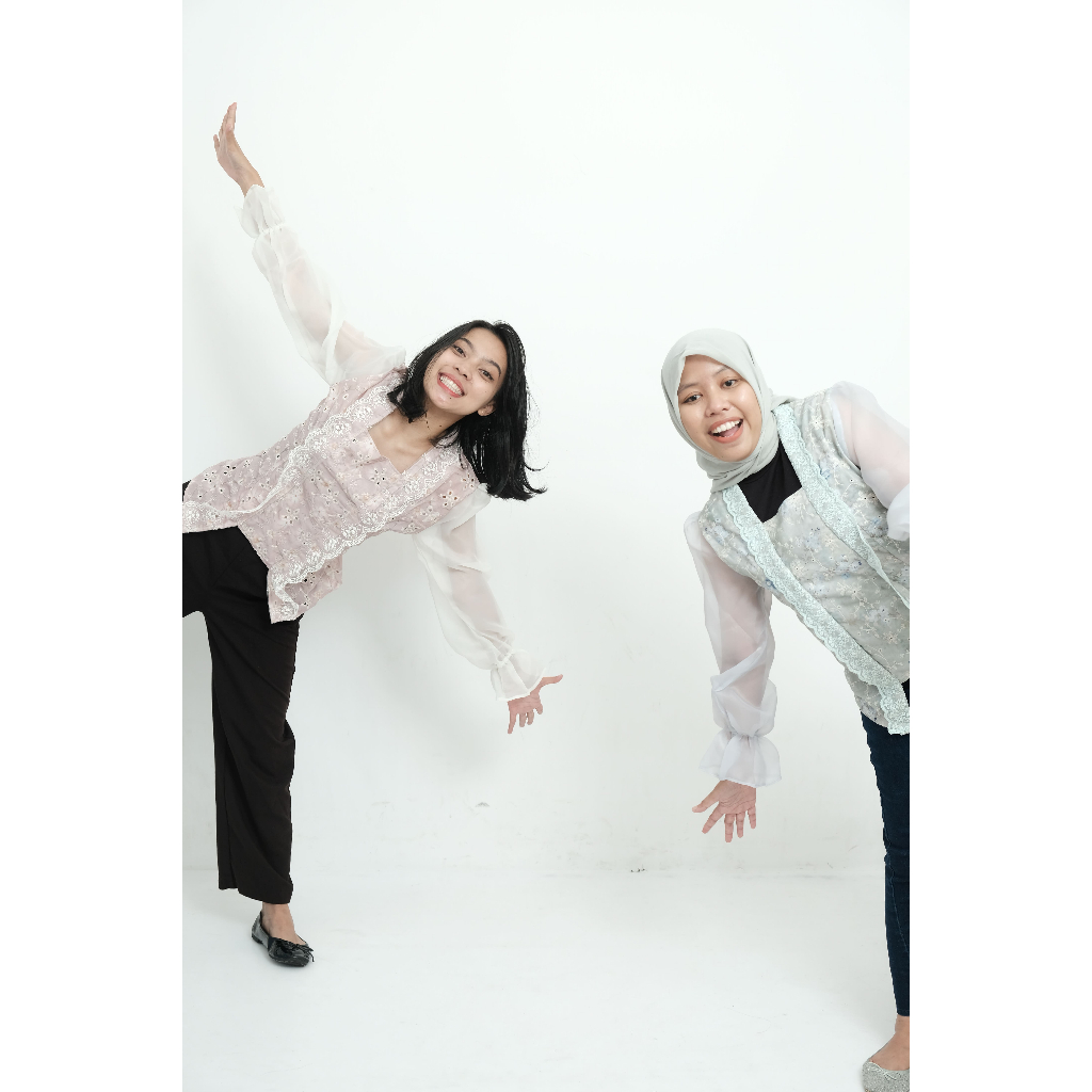 Kebaya kutu baru katun bolong