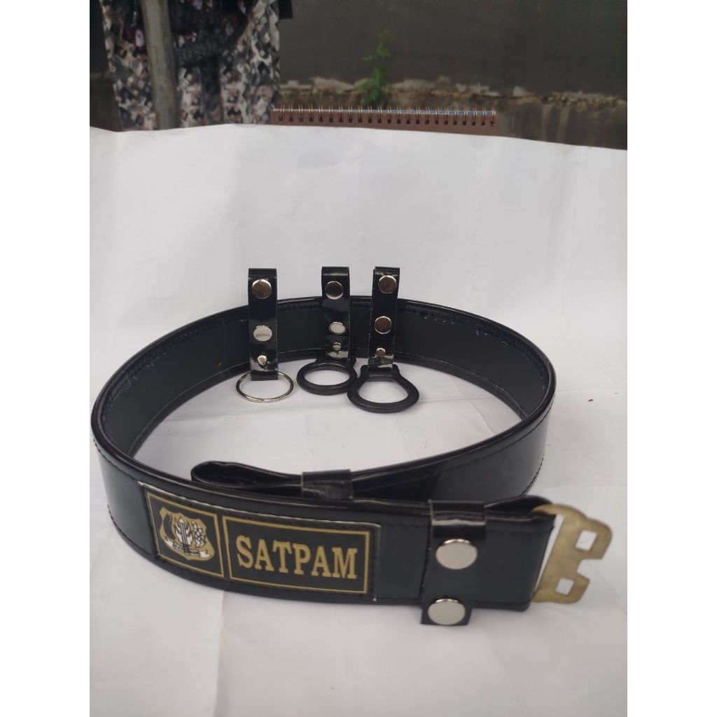 PAKET ATRIBUT SATPAM LOGO KUNING : SABUK KOPEL, GANTUNGAN TONGKAT DAN LALIN,DAN RING TONGKAT BESI