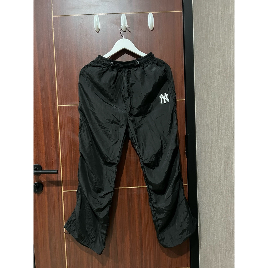 mlb parasut jogger/ sweatpants black
