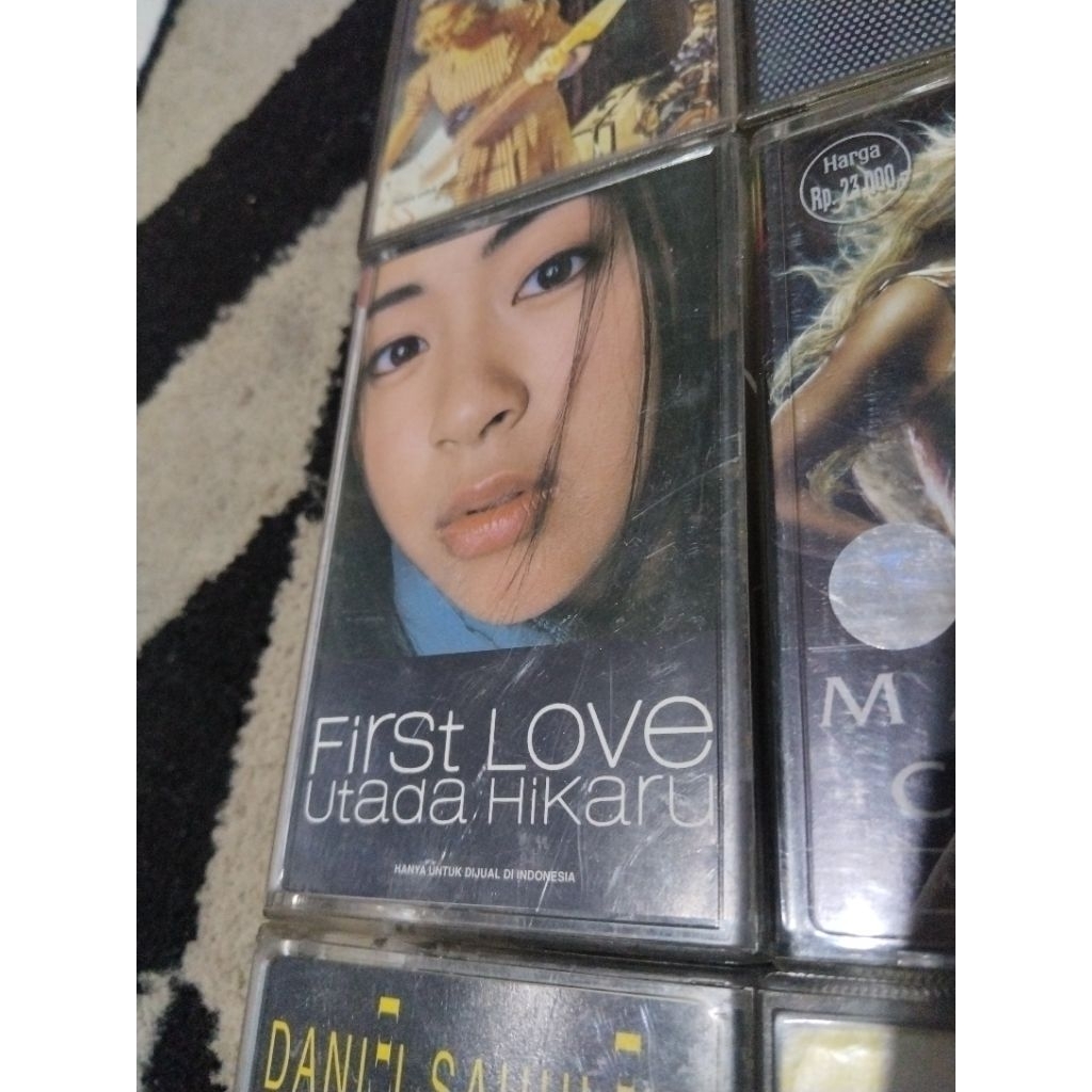 kaset pita utada hikaru / first love
