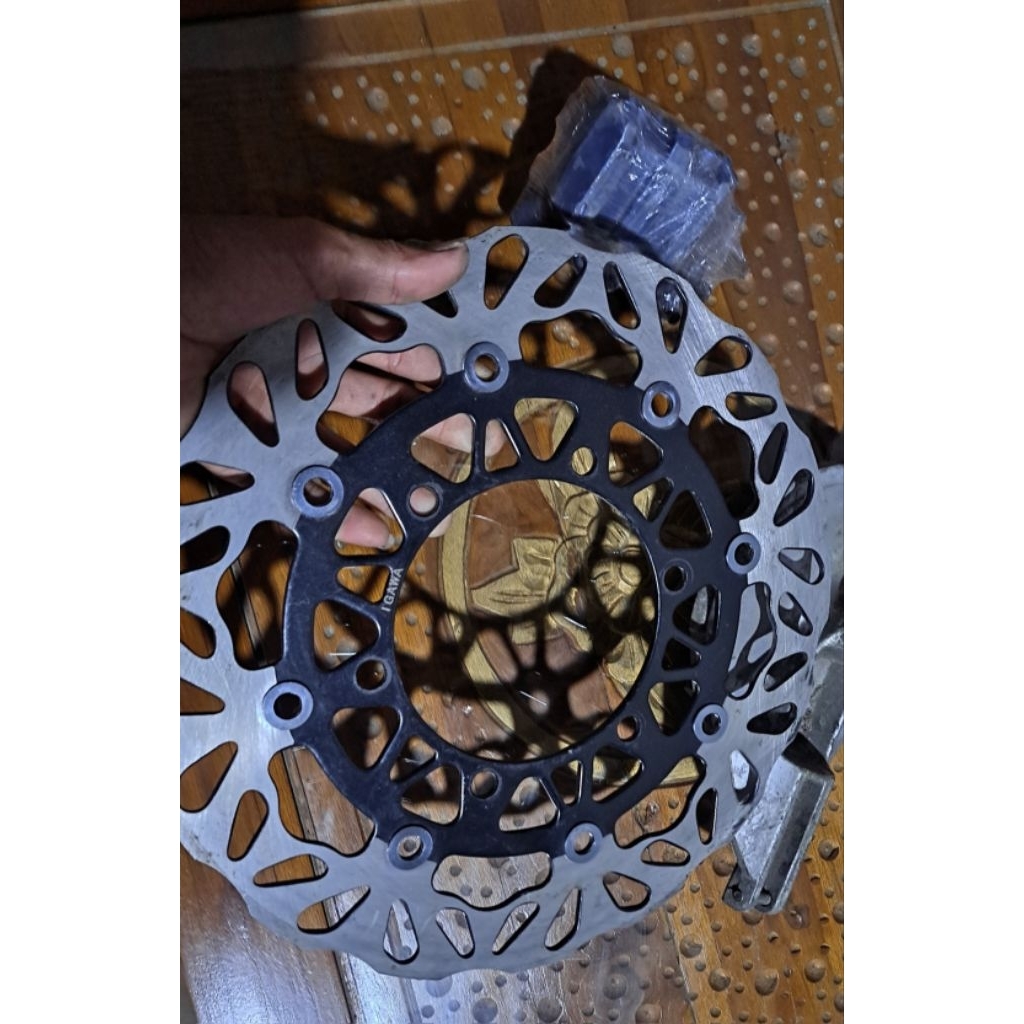 Piringan Cakram Depan Motor Model PSM 300mm - Kuat, Tahan Lama, Desain Elegan .pnp megapro