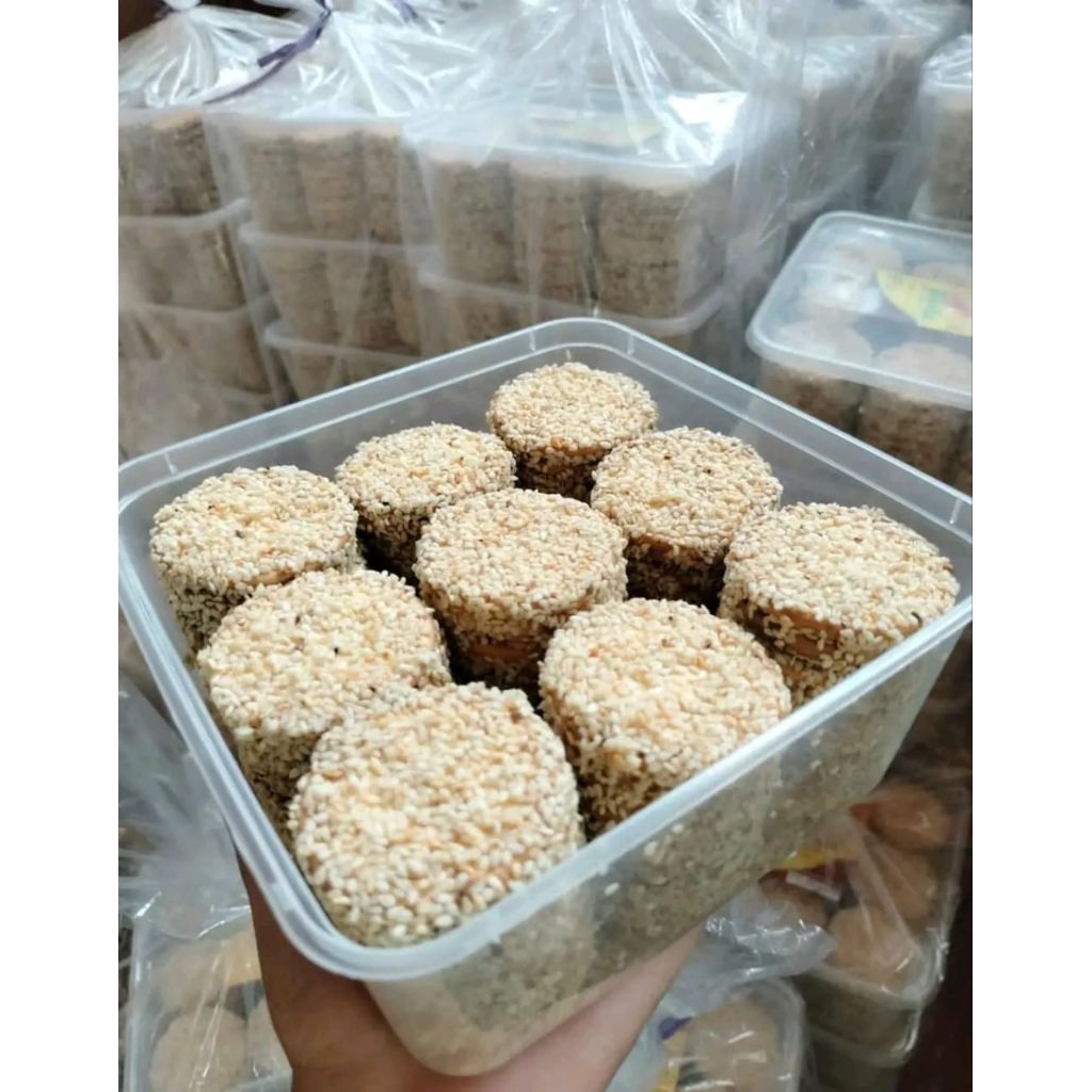 Marie Wijen toples Marie Wijen box jajanan lebaran Snack hari raya manis legit