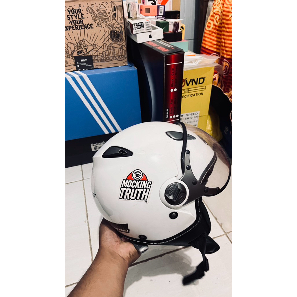 Helm Hijab KYT Elsico Putih