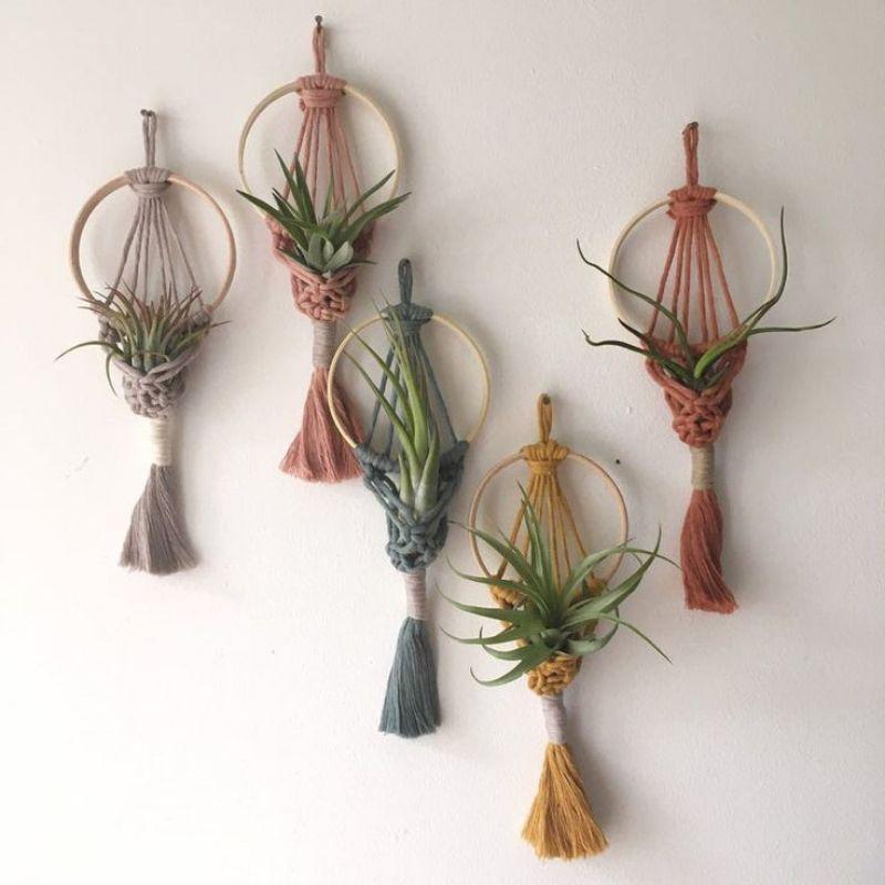 hiasan dinding macrame pot