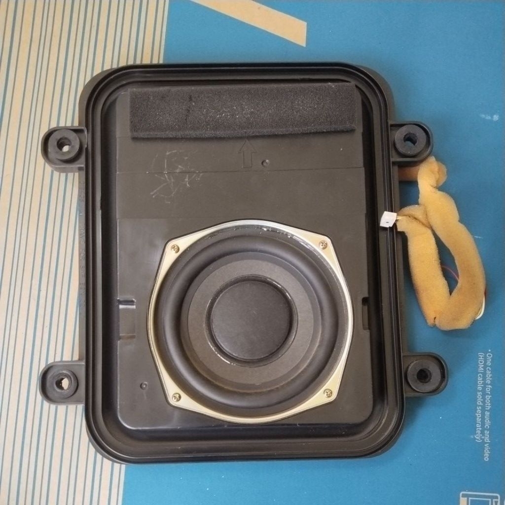 spiker woofer tv polytron