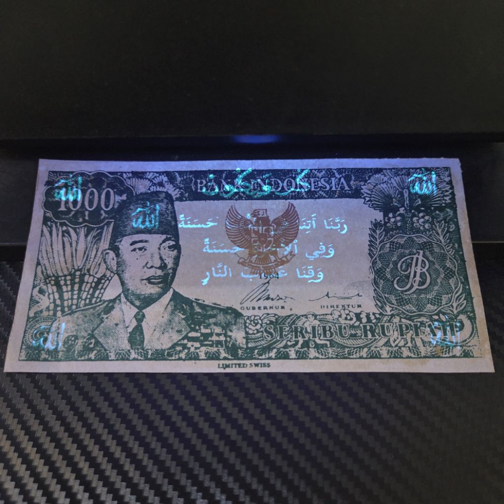 Sovenir Uang Uka Uka 1000 Soekarno Melengkung Berkaligrafi Unik