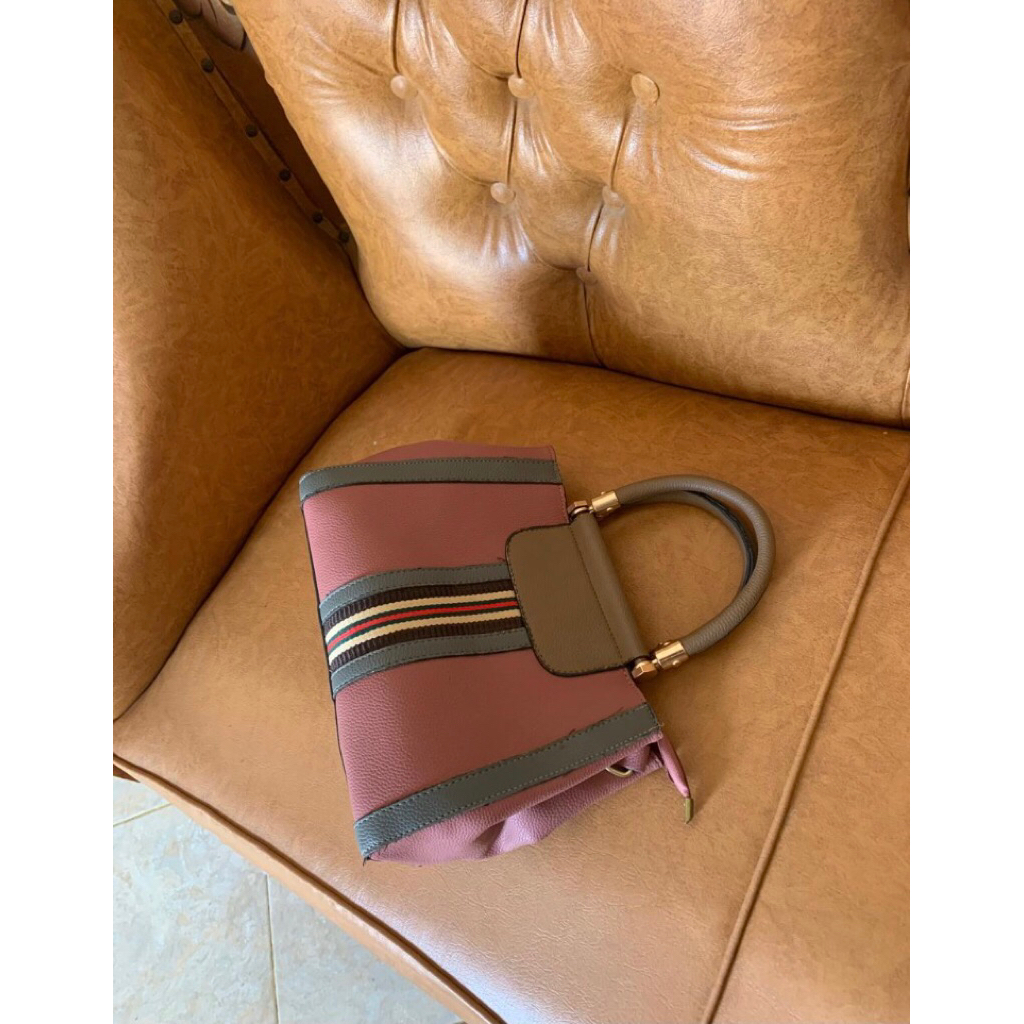 Perlove tas wanita warna pink