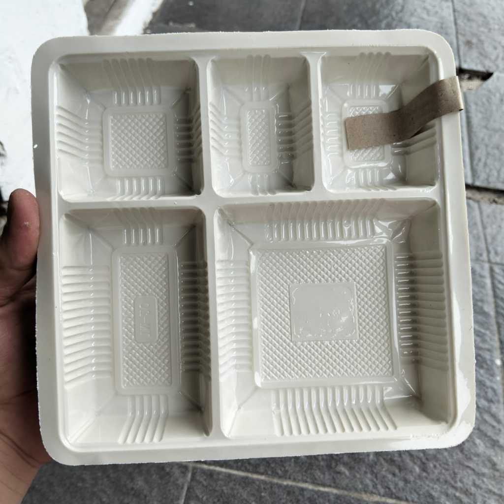 (50pcs) Mika TM20 Sekat 5 Dalaman Kotak Nasi 20X20 Warna Putih Susu Merk CSP