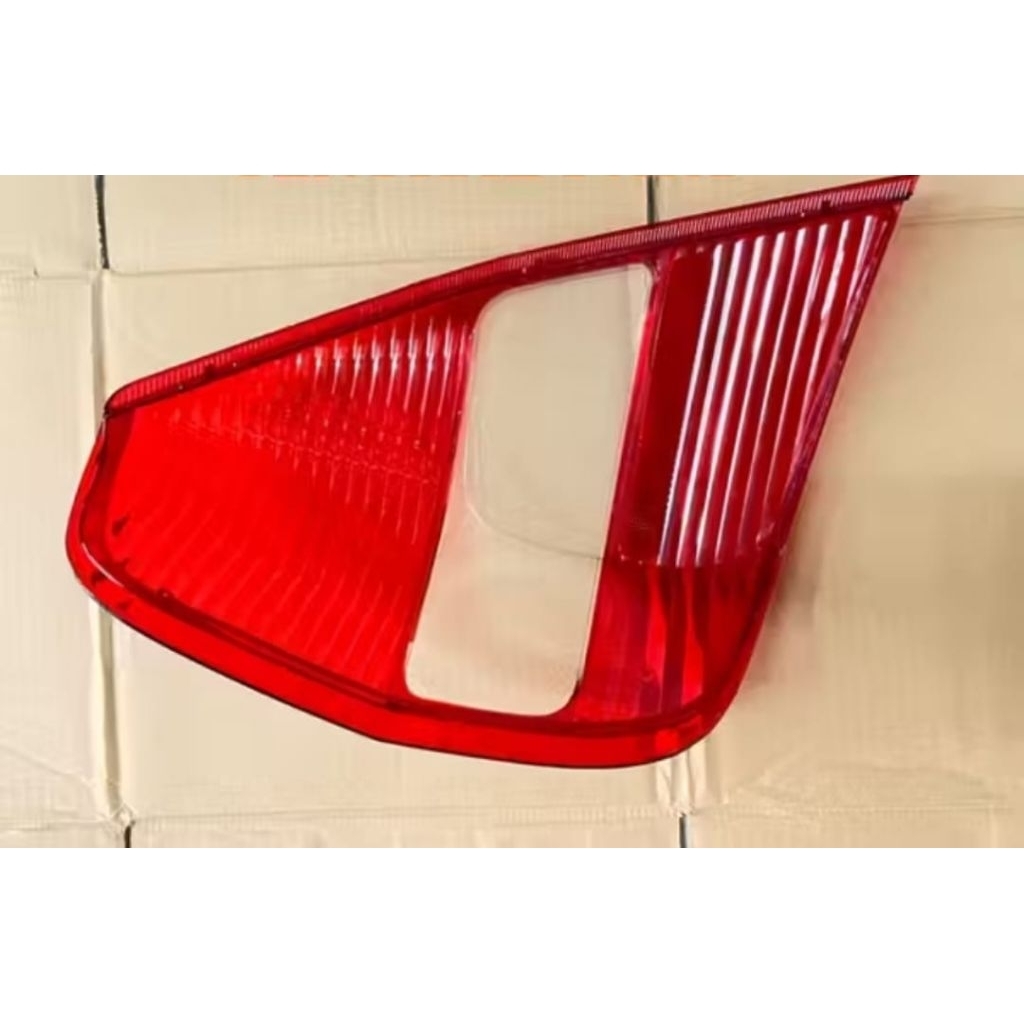 Kaca mika mica cover lampu belakang stoplamp Honda Jazz GD3 tahun 2004 2005