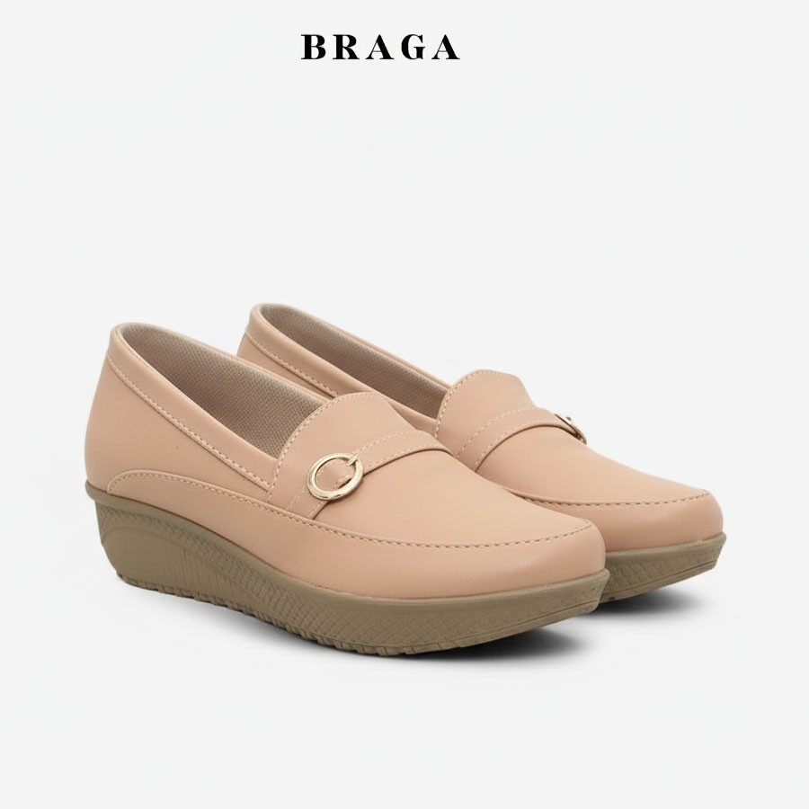 Braga Ichika B 3642 - Sepatu Wedges Wanita Slip On Kerja Kantor Casual Santai Warna Krem
