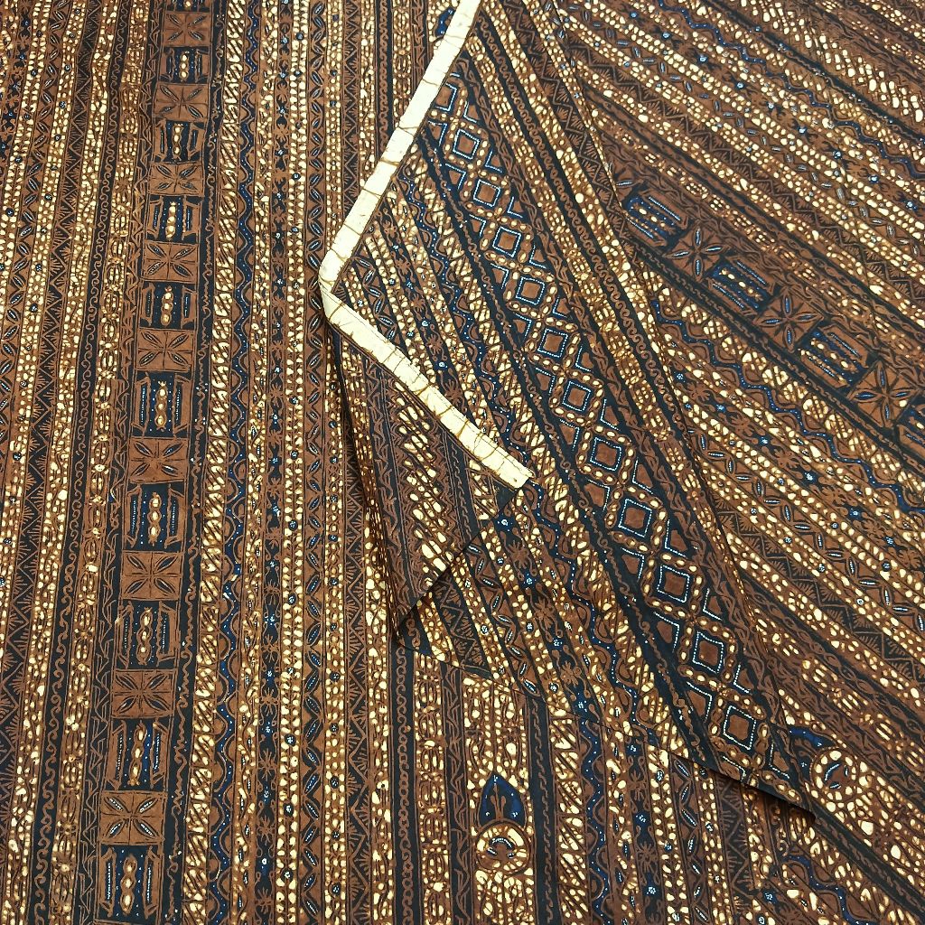 Kain panjang batik full tulis motif udan liris warna alam soga solo batik tulis halus