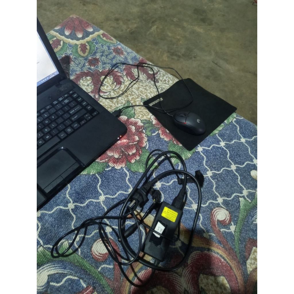 Laptop Thosiba C840