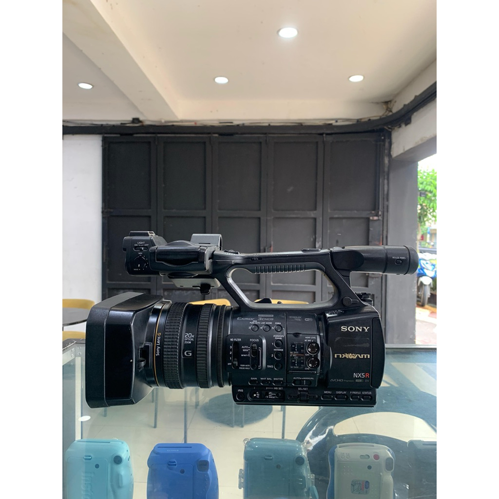 SONY HXR-NX5R