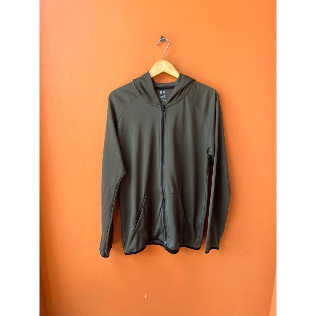Jacket Uniqlo UV Army Basic
