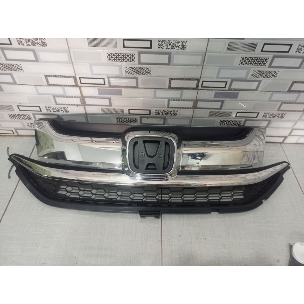 Grill Honda BRV original