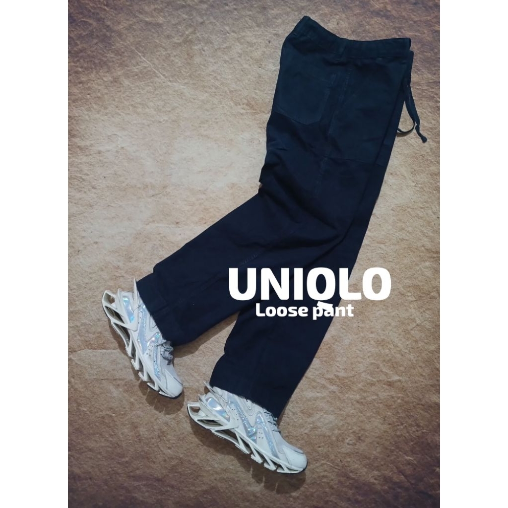 celana loose pant UNIQLO bahan kanvas tebal bekas recomend