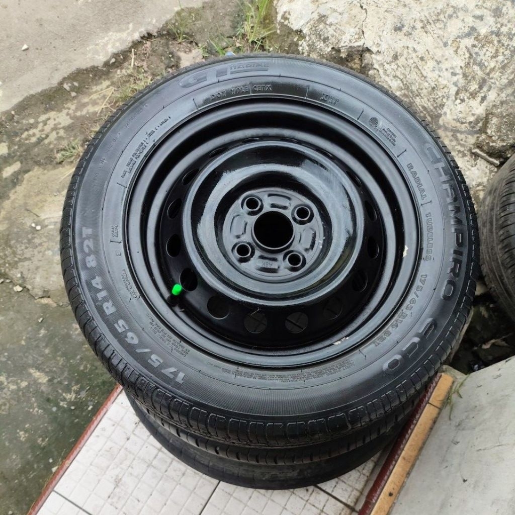 VELG Ring 14 Lobang 4x100 KALENG KUAT DAN TEBAL PLUSS BAN SIAP PAKAI, Ayla, Agya, Sigra, Jazz, Yaris