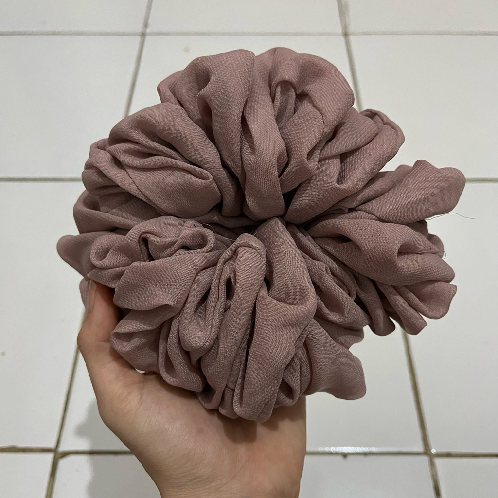Preloved - New Scrunchie Kunciran Rambut Wanita