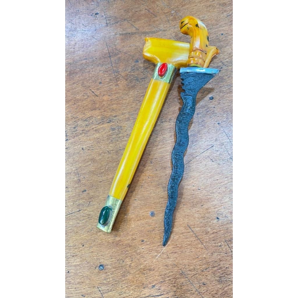 koleksi keris fiber resin permata/keris permata besar