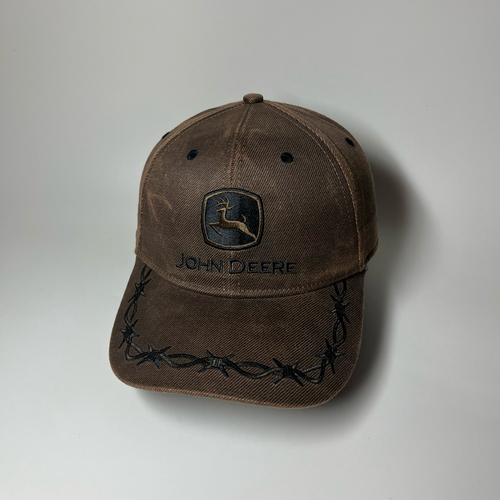 Topi John Deere