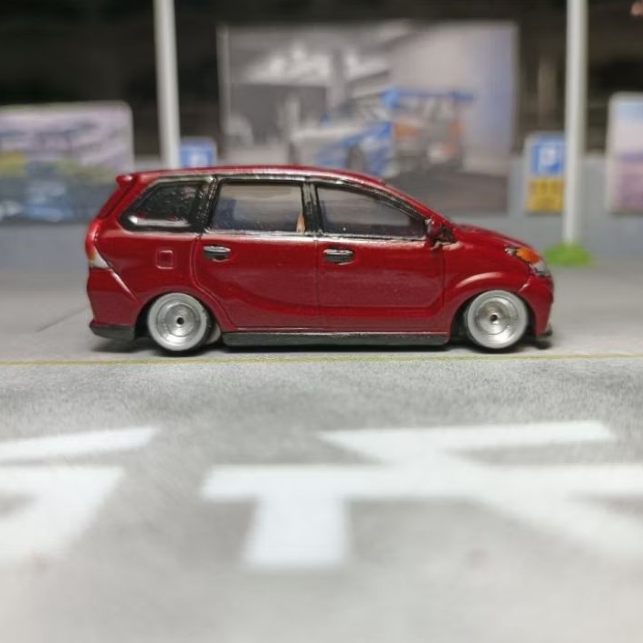 tomica Toyota Avanza Veloz custom