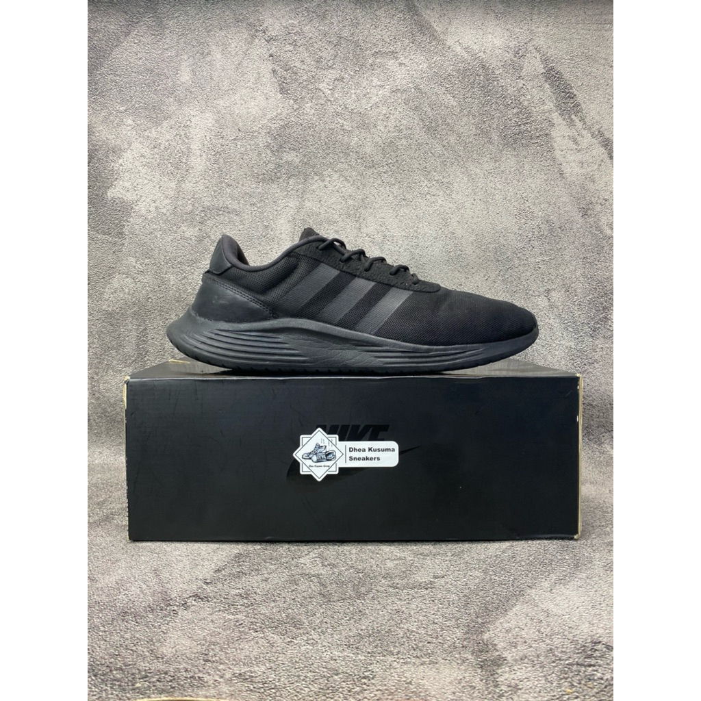Sepatu Second Adidas Lite Racer 2.0 Full Black  Size 46  Original Guarantee 100%