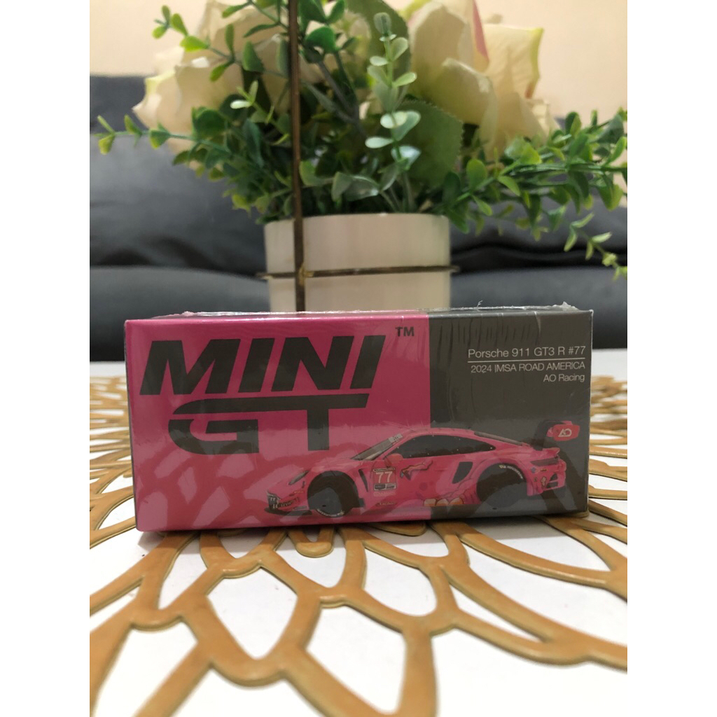 Porsche 911 GT3R | Mini GT Roxy