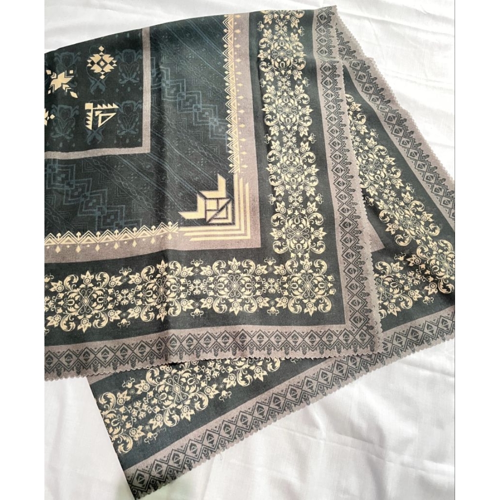 PL / PRELOVED JILBAB SEGIEMPAT MOTIF VOAL