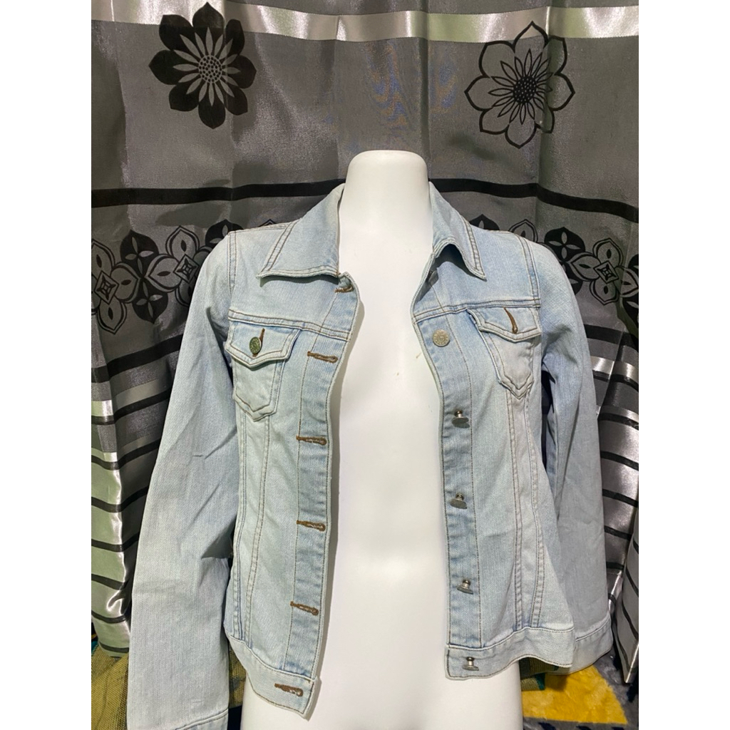 Outer denim wanita branded preloved