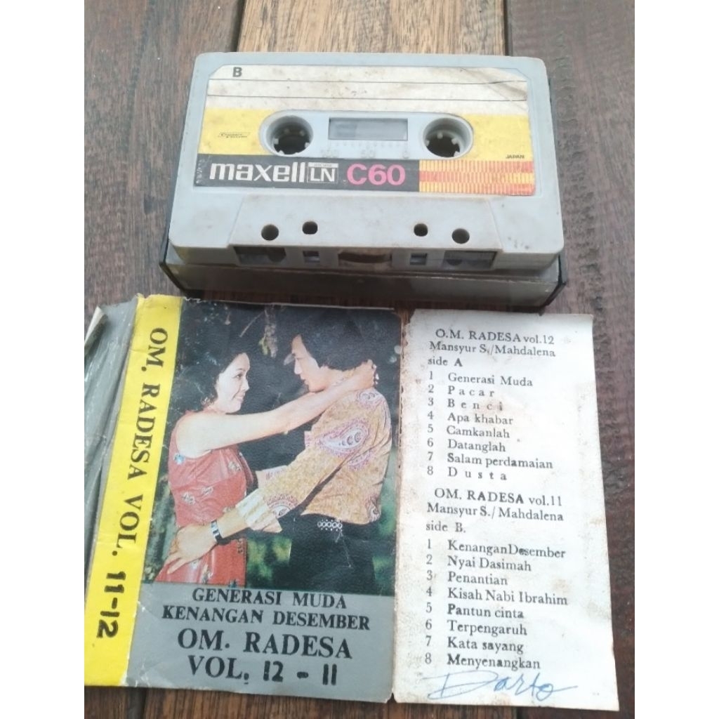 kaset pita o.m. radesa vol 11 dan 12