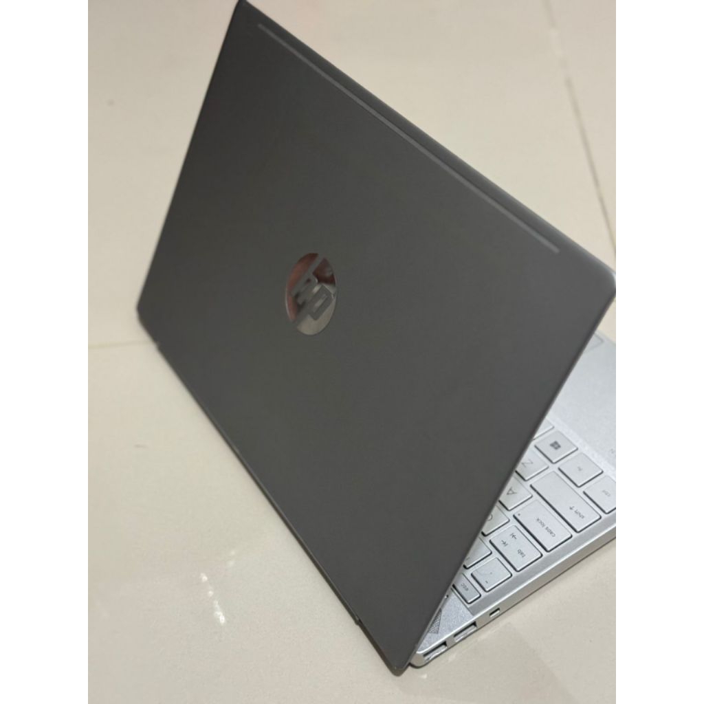 ULTRABOOK SLIM HP PAVILION 13 - INTEL CORE I7 GEN 10 - ⁠8GB RAM - ⁠256GB SSD