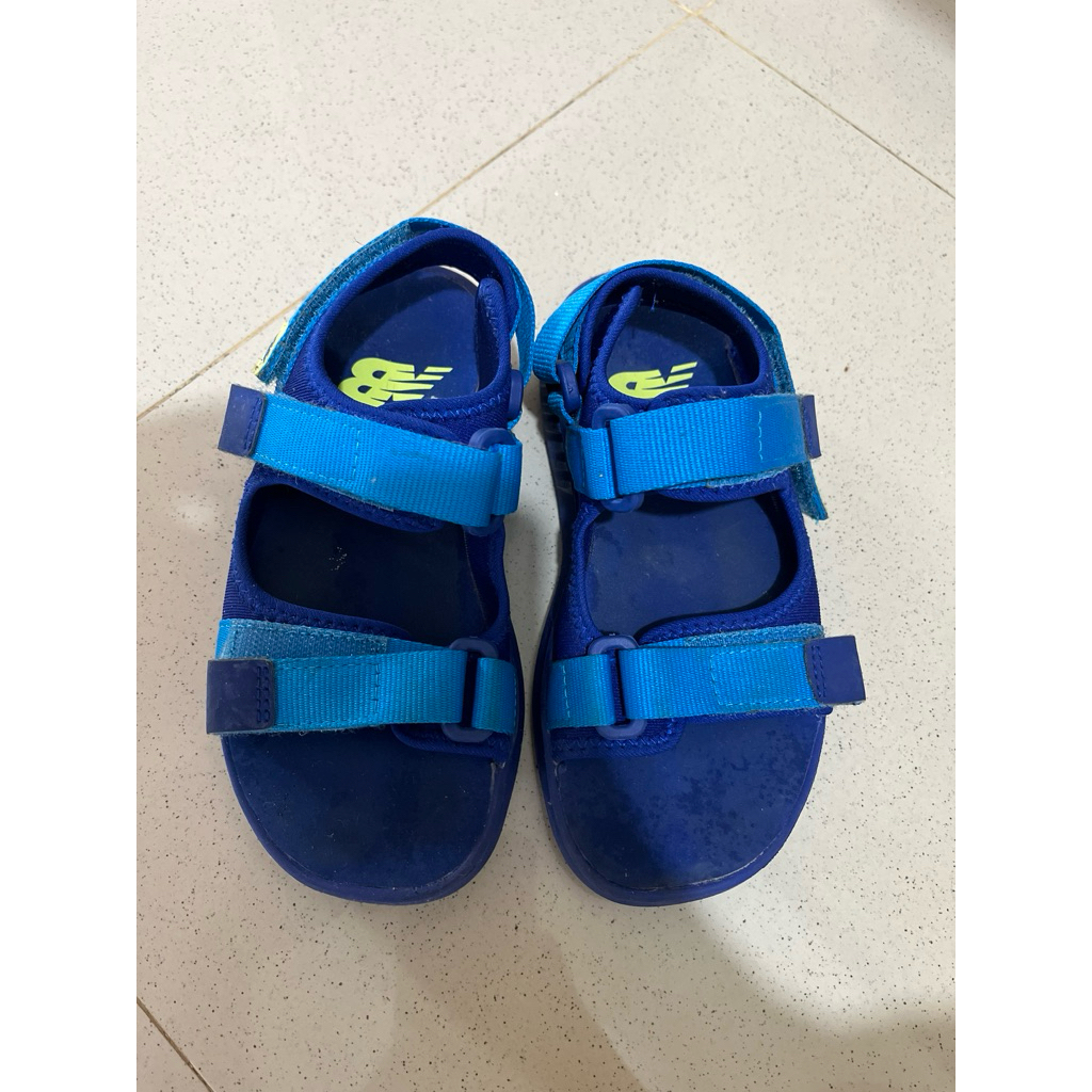 new balance sepatu sandal anak