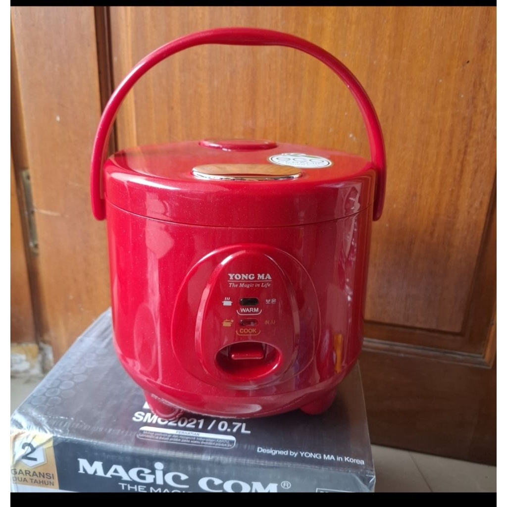 Magic com Yongma SMC2021/magic com digital mini 0,7/Rice cooker digital yongma 0 7L daya 280wattGara
