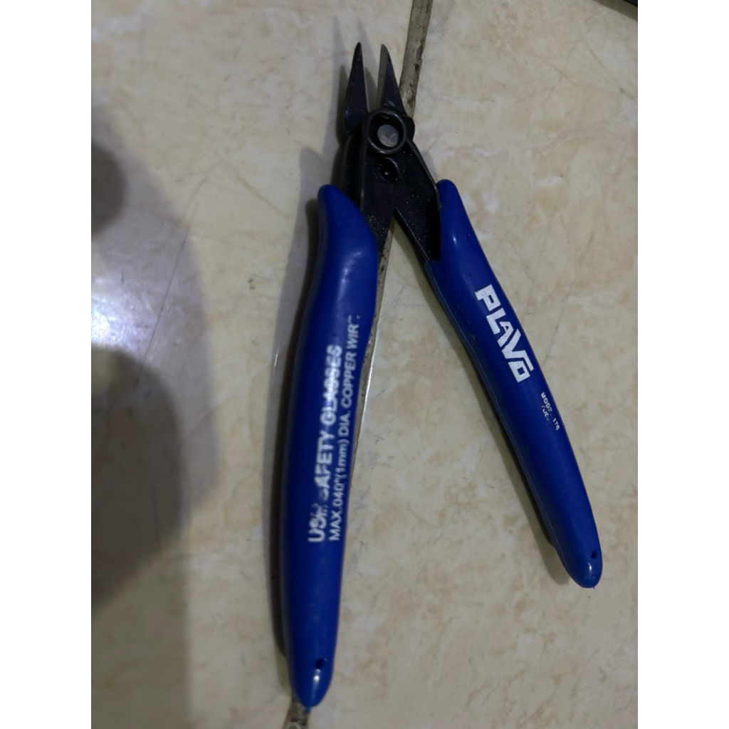 Tang potong kecil tang kawat plato