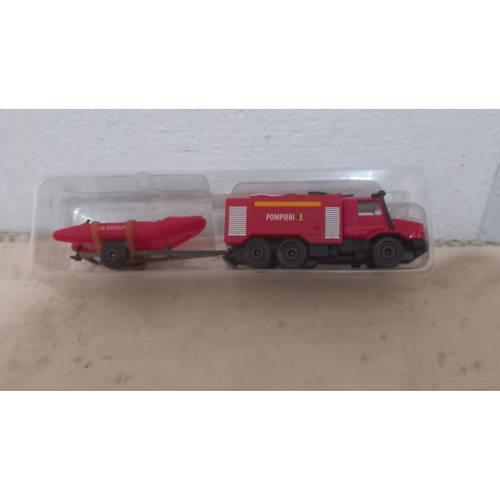 MAJORETTE FIRE BRIGADE TRUCK + BOAT
