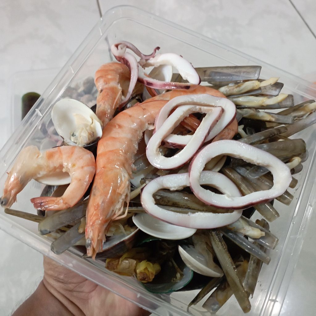 Seafood box /Kerang tumpah Saus Padang