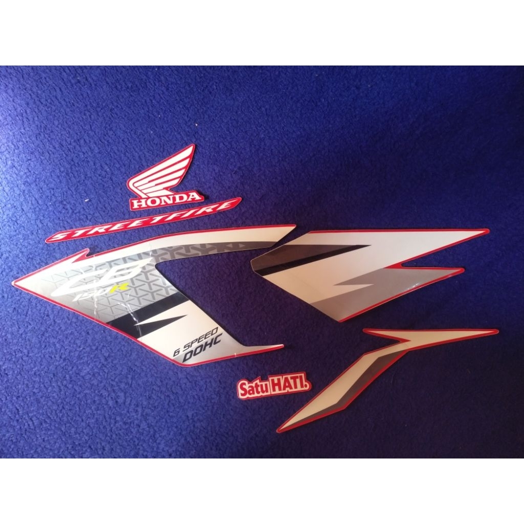striping CB150R 2017