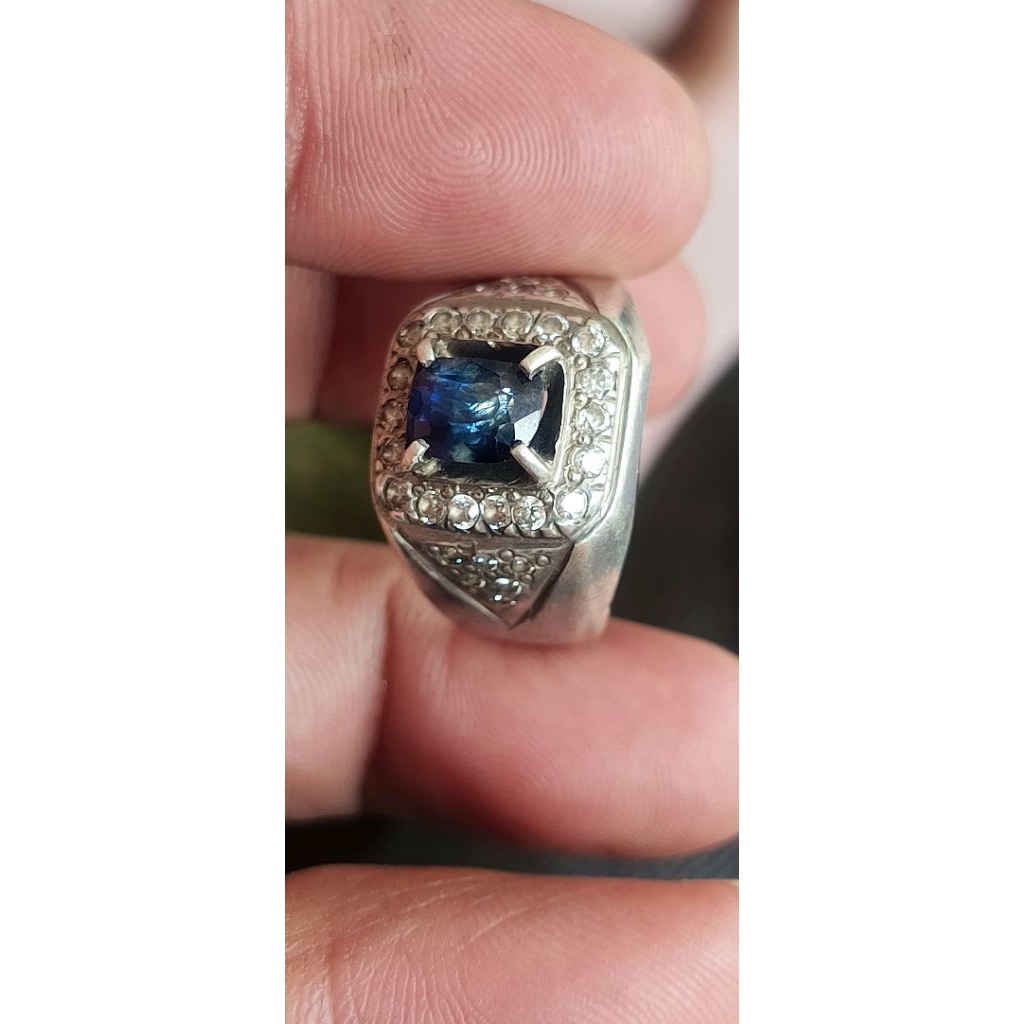 batu blue safir Srilanka