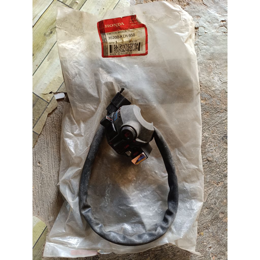 holder kiri, saklar kiri honda megapro lama / gl pro/max. original AHM