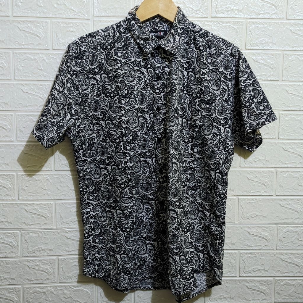 Kemeja Pria Keren semi BATIK Murah Brand Benhill