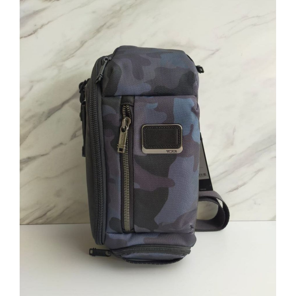 TUMI KELLEY SLING 34.5*15*12.75CM •NAVY CAMO•